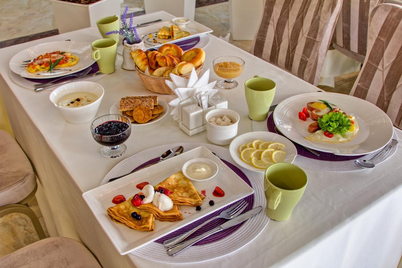 Karagat Hotel Каракол Екстериор снимка