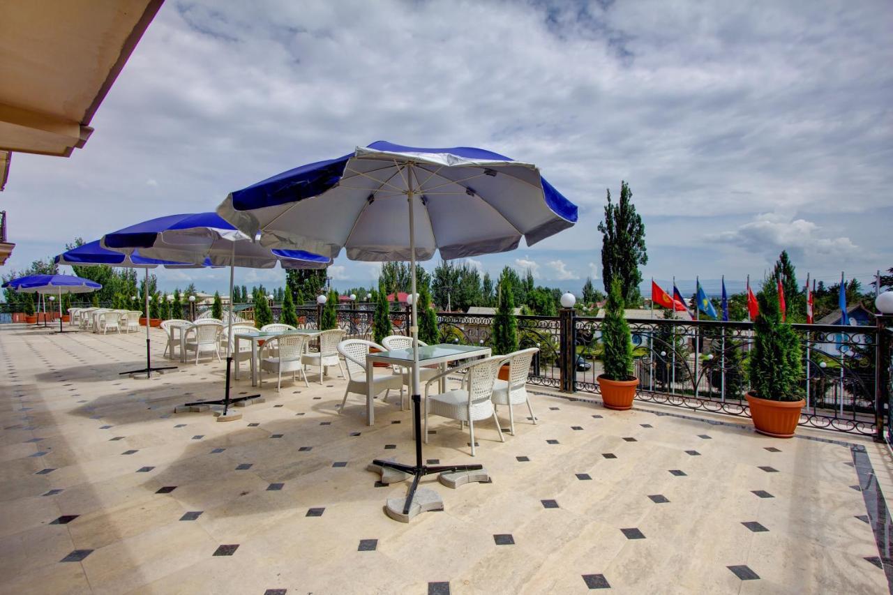 Karagat Hotel Каракол Екстериор снимка
