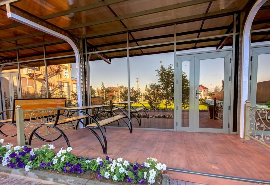 Karagat Hotel Каракол Екстериор снимка