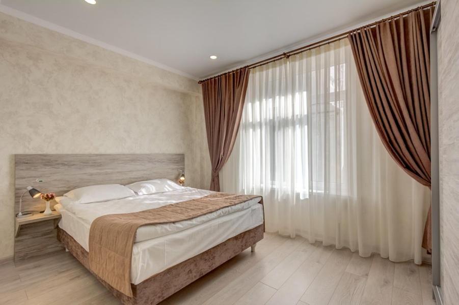 Karagat Hotel Каракол Екстериор снимка